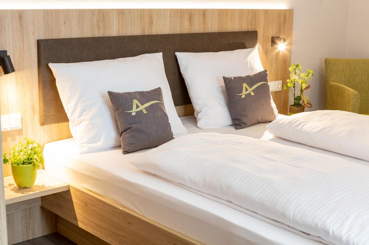 Aparthotel Am Pfaffenstein Klein-Winternheim Buitenkant foto