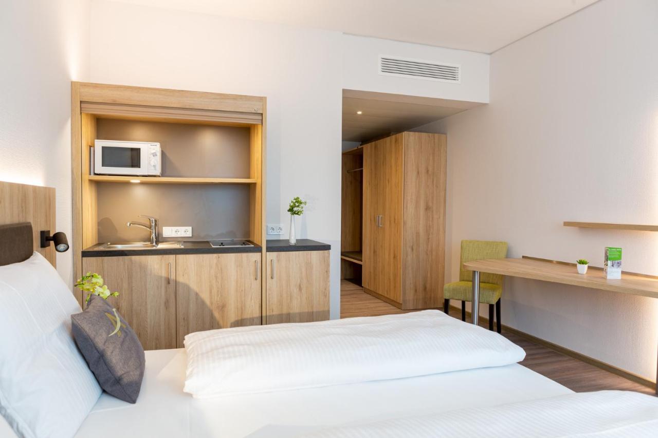 Aparthotel Am Pfaffenstein Klein-Winternheim Buitenkant foto