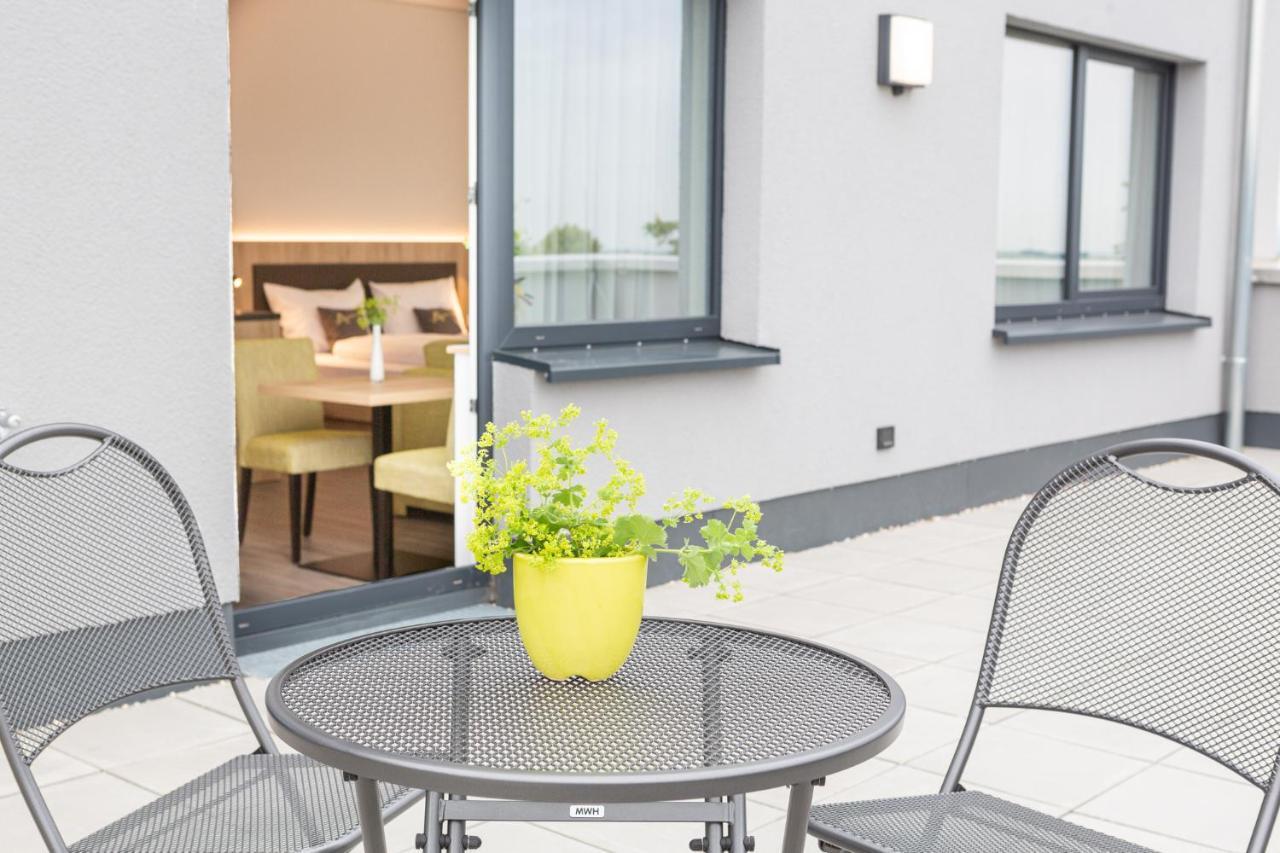 Aparthotel Am Pfaffenstein Klein-Winternheim Buitenkant foto